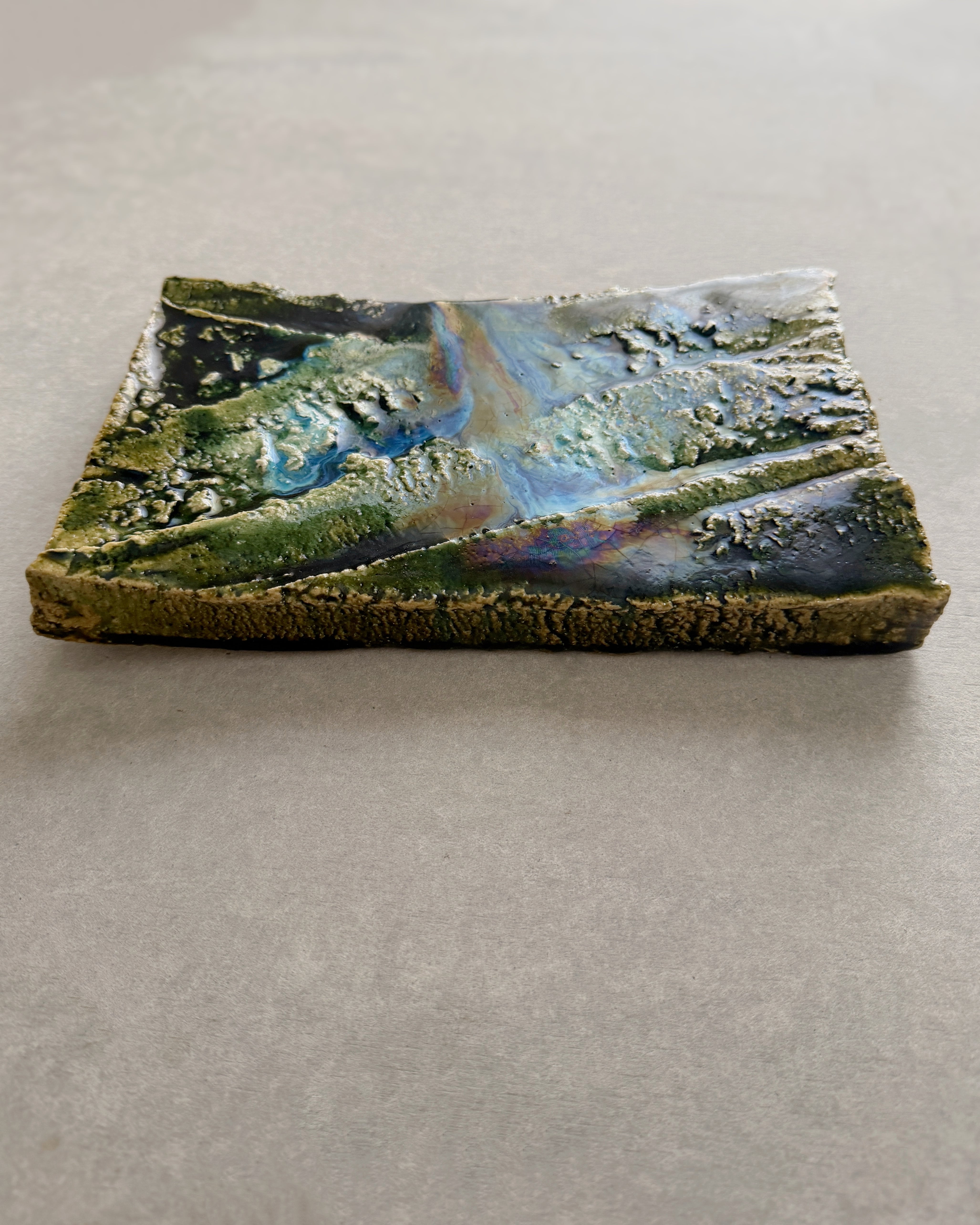 Oribe ware : ceramic serving plate