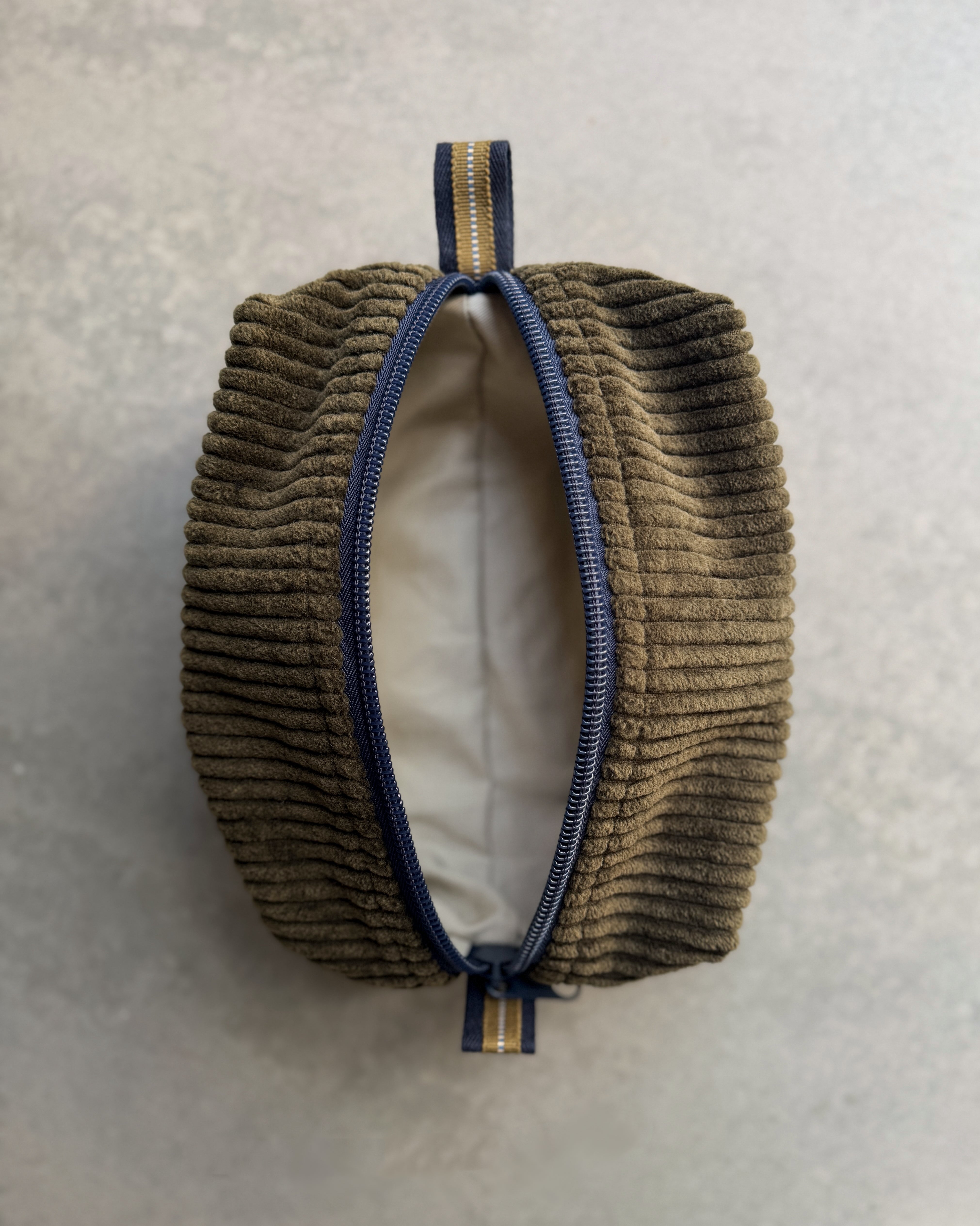 'm' for the maker : porter bag
