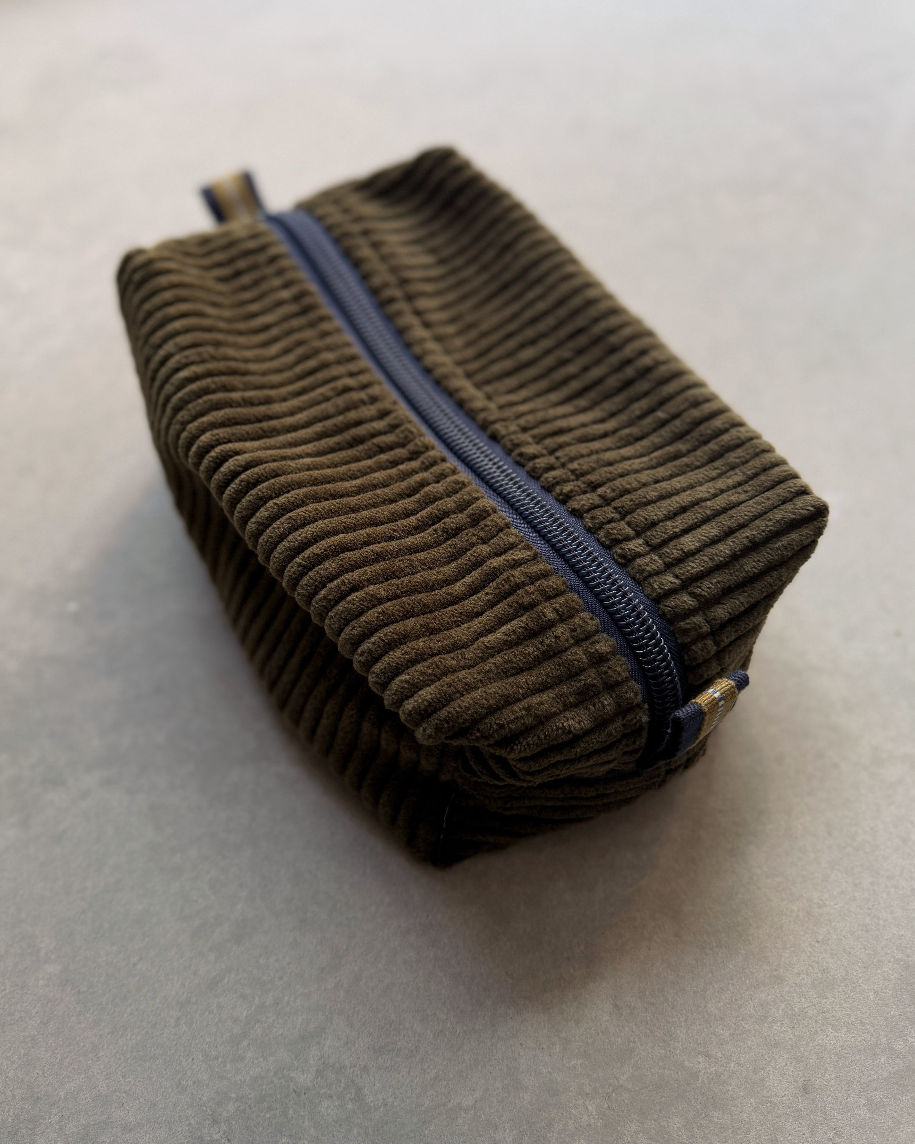 'm' for the maker : porter bag