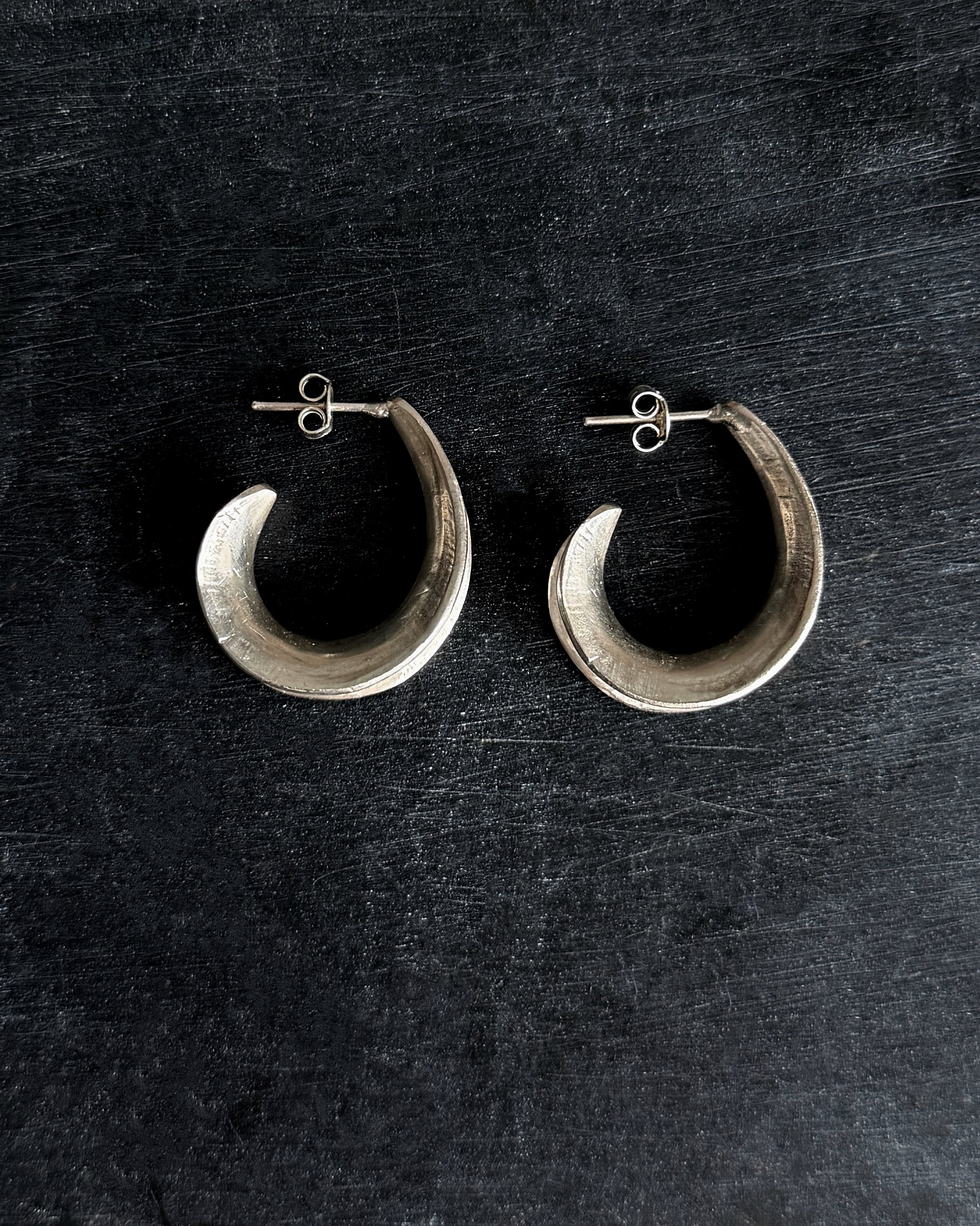 Ewa : silver malai hoops