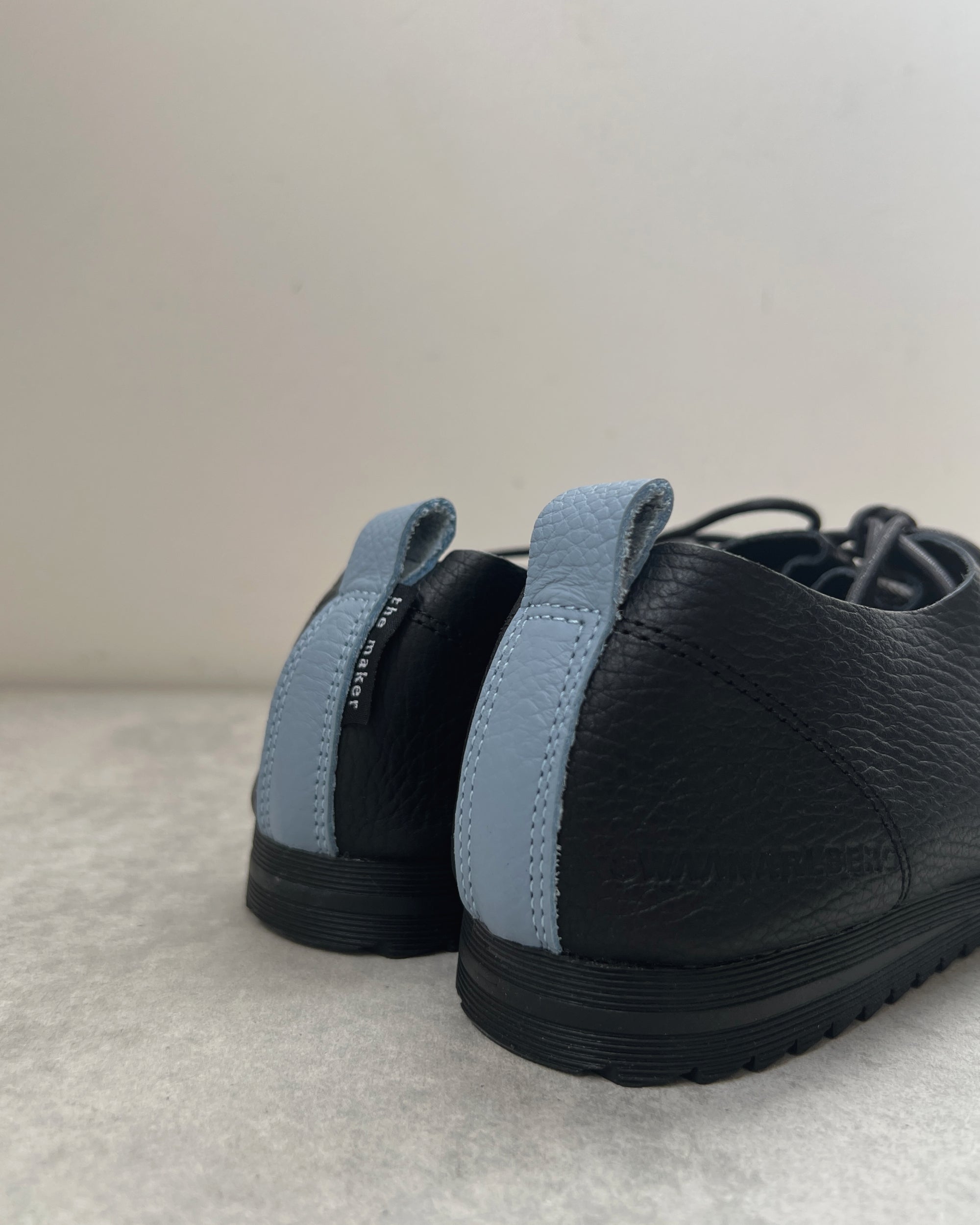 swaanarlberg : japanese leather shoes in carbon + wren