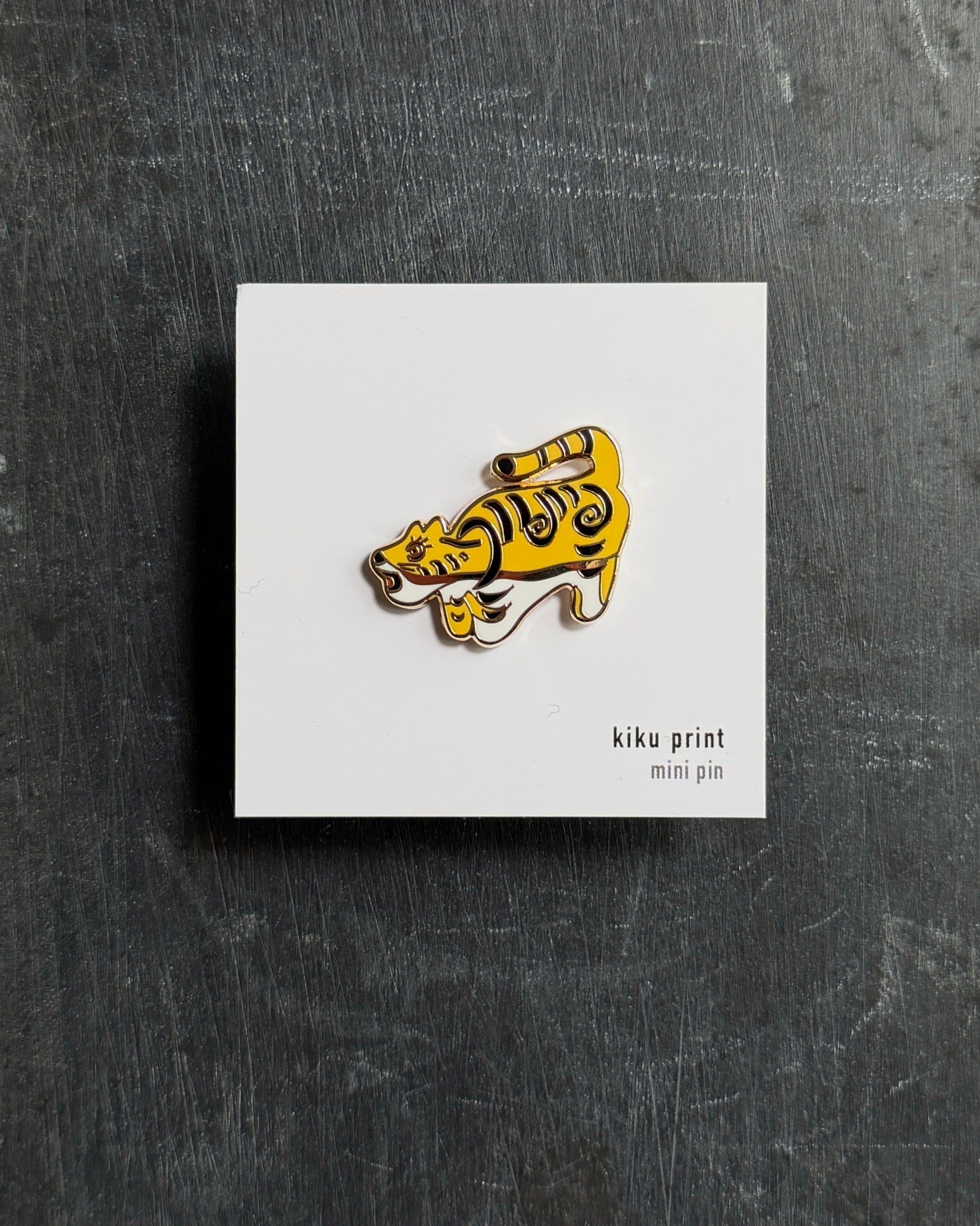 kiku print : enamel mini pin