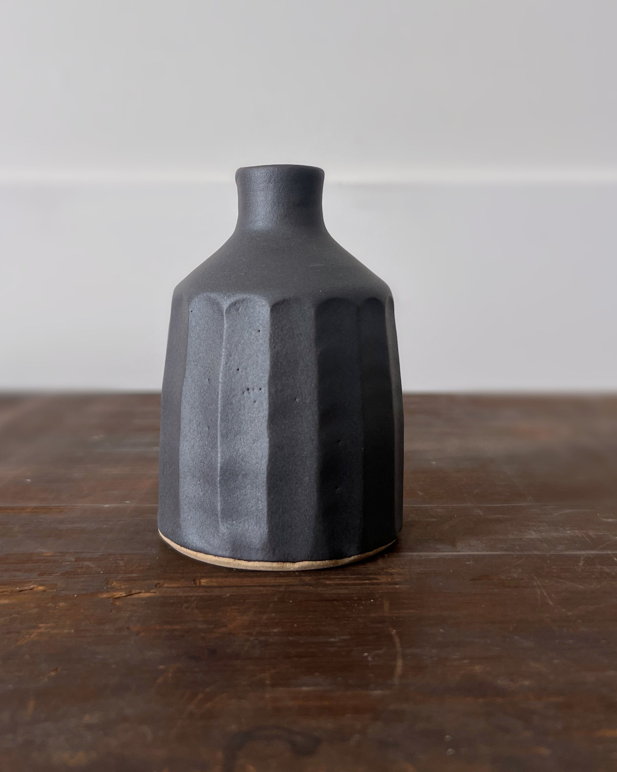 wakasama : ceramic vase