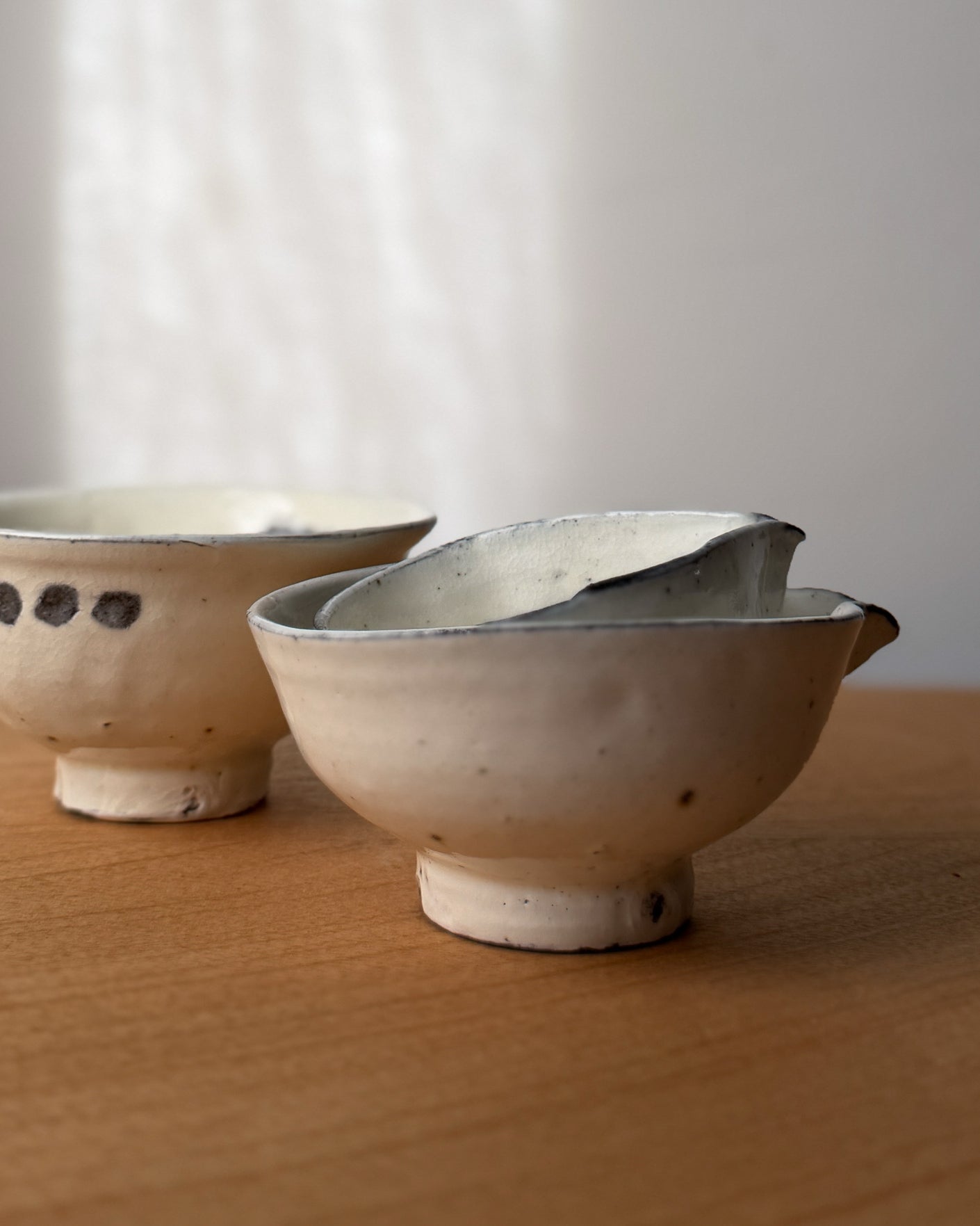 Wonki and J : footed bowl
