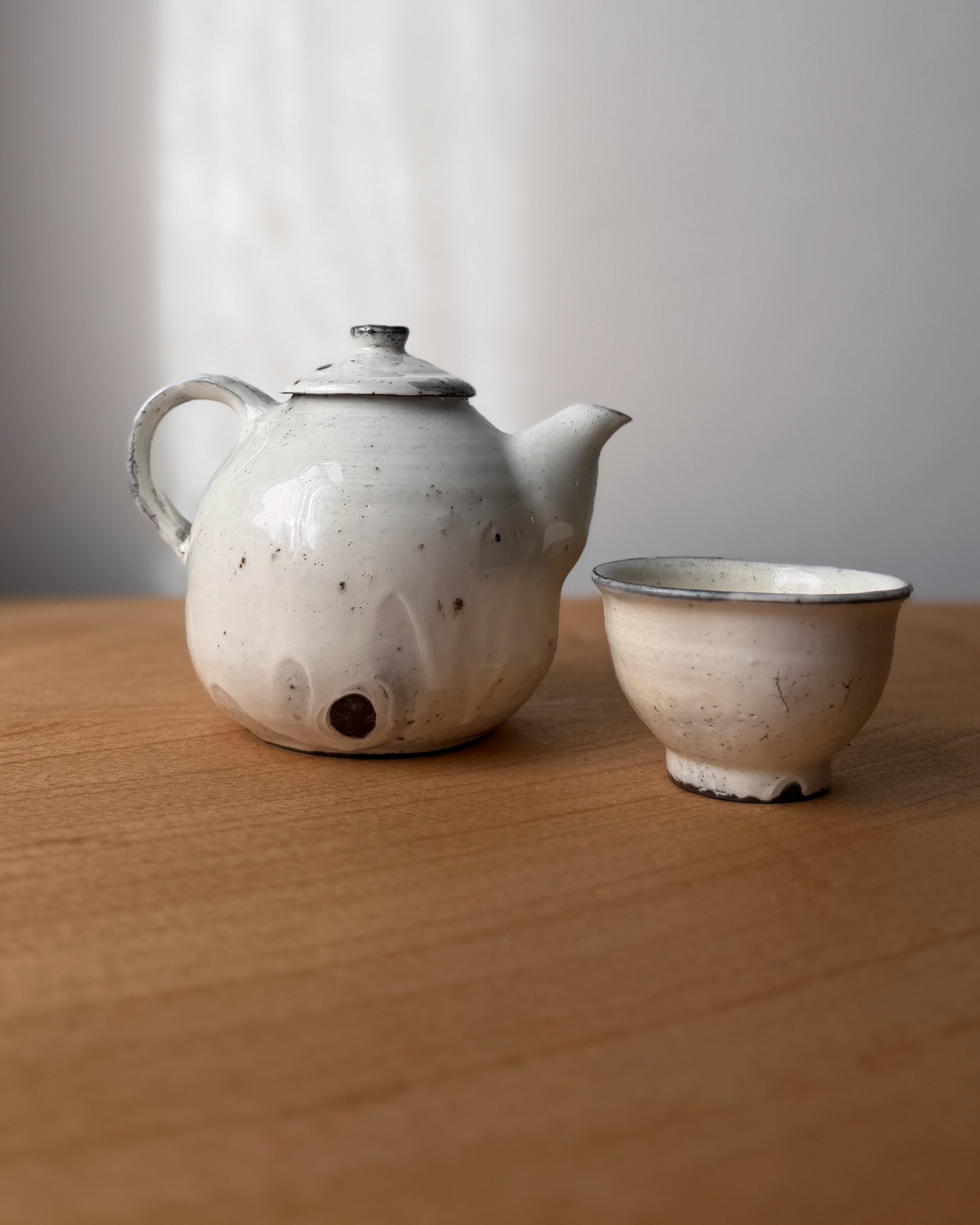 Wonki and J : small footed bowl