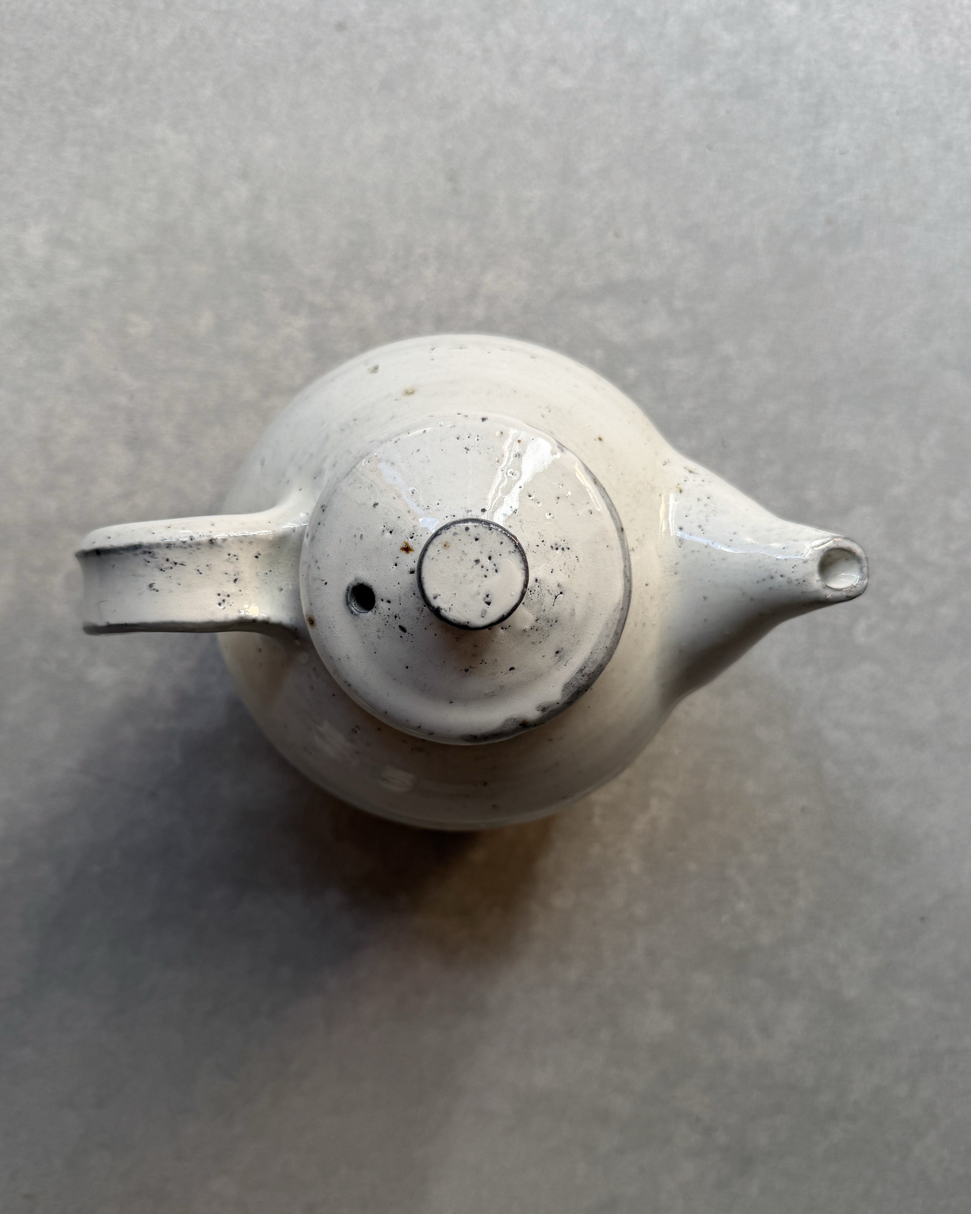 Wonki and J : ceramic teapot