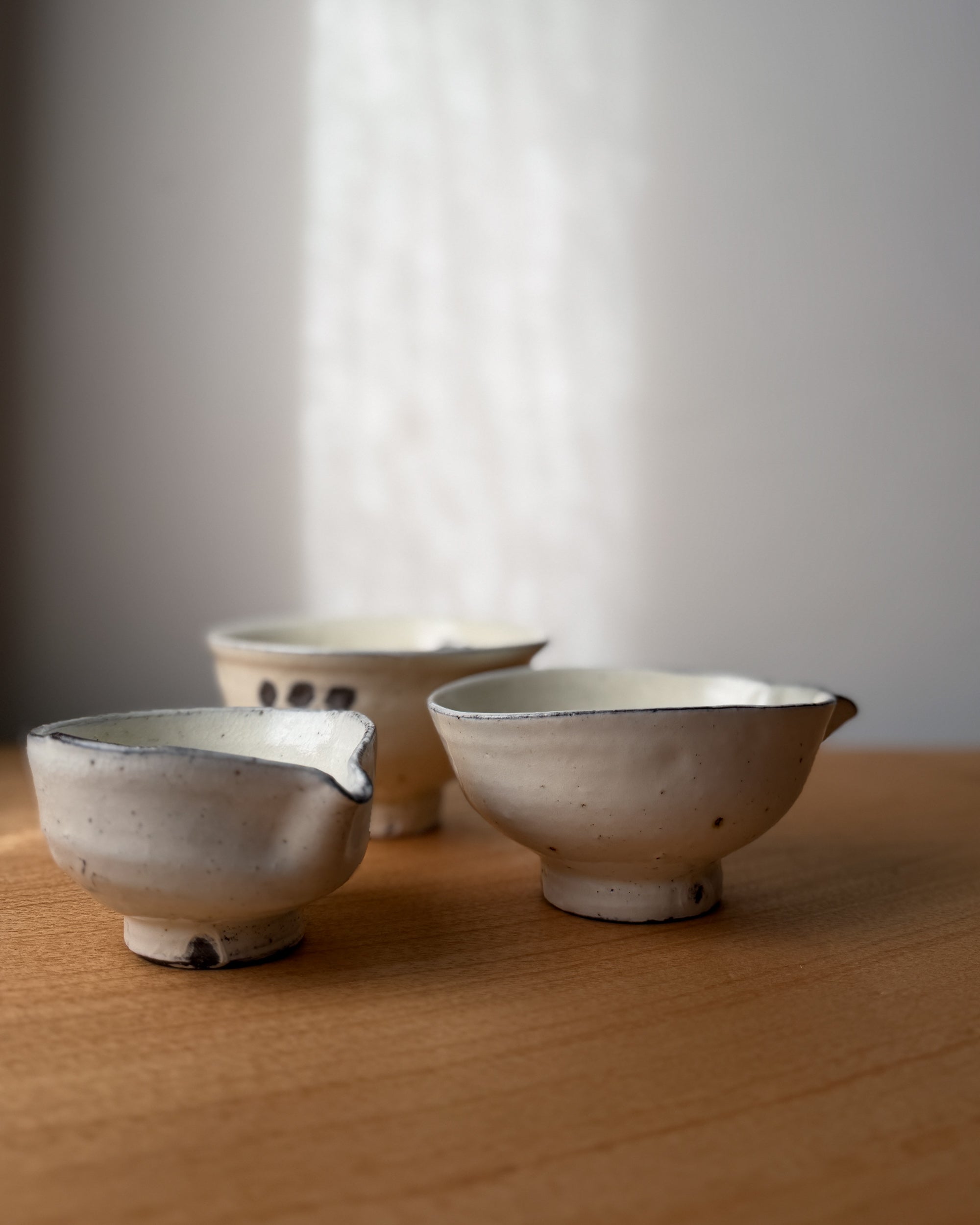 Wonki and J : footed bowl