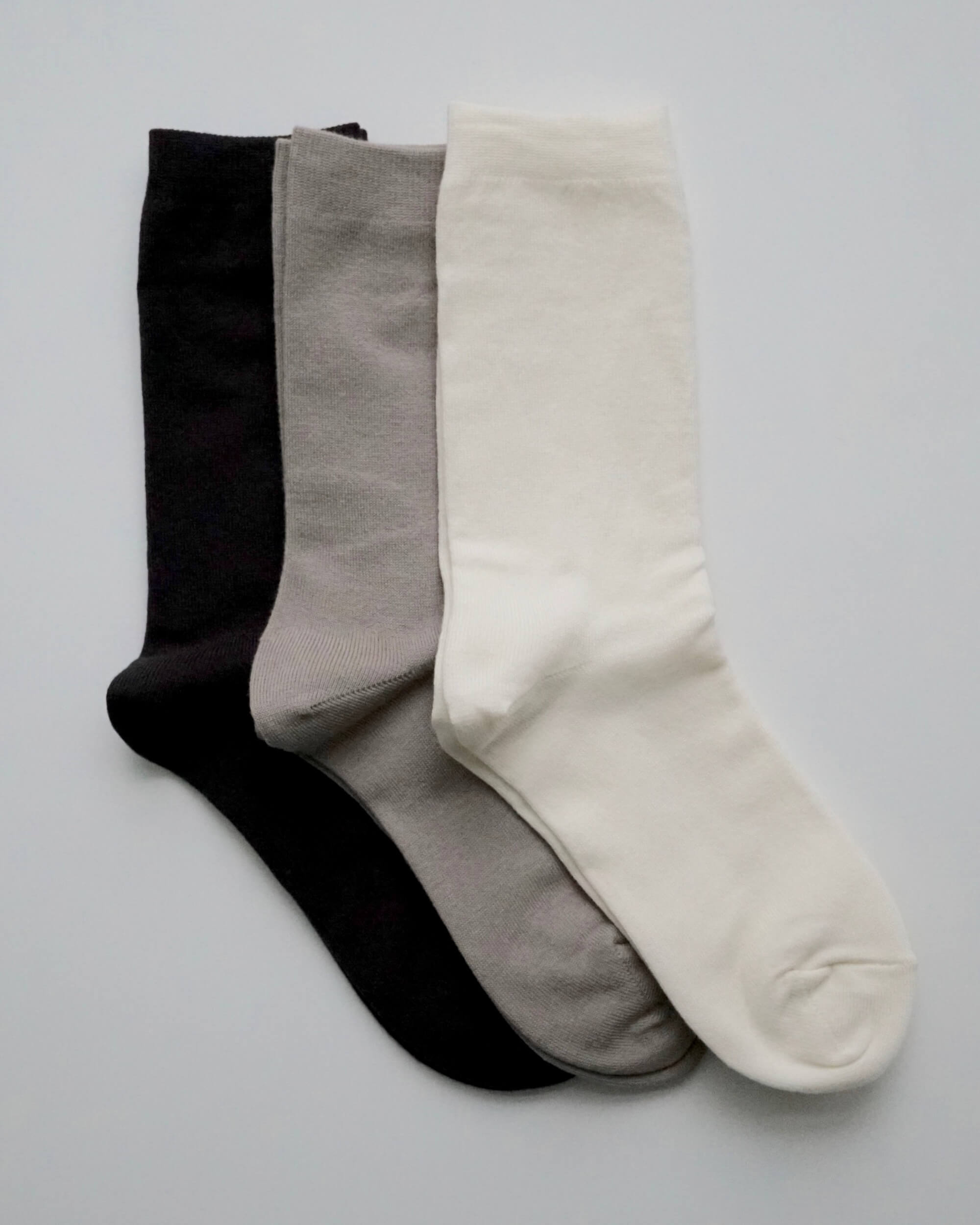 hakne : silk cotton double faced socks