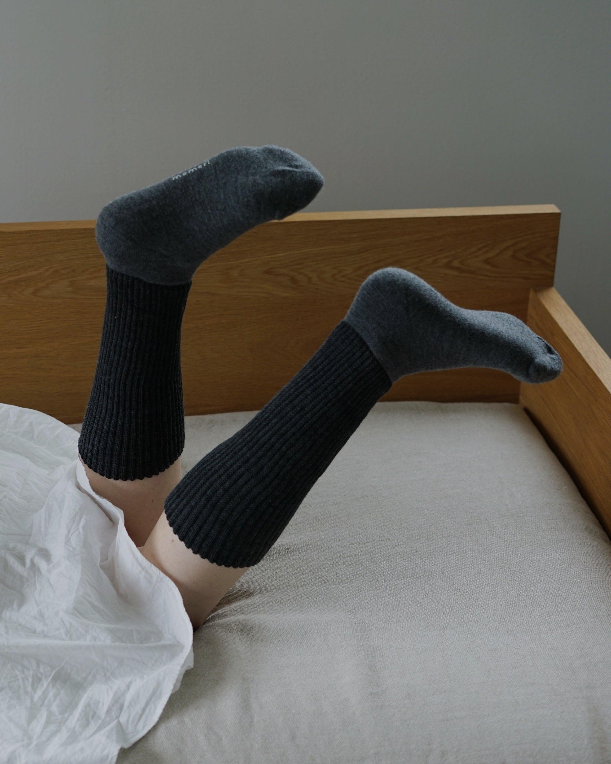 memeri : wool pile leg warmer socks