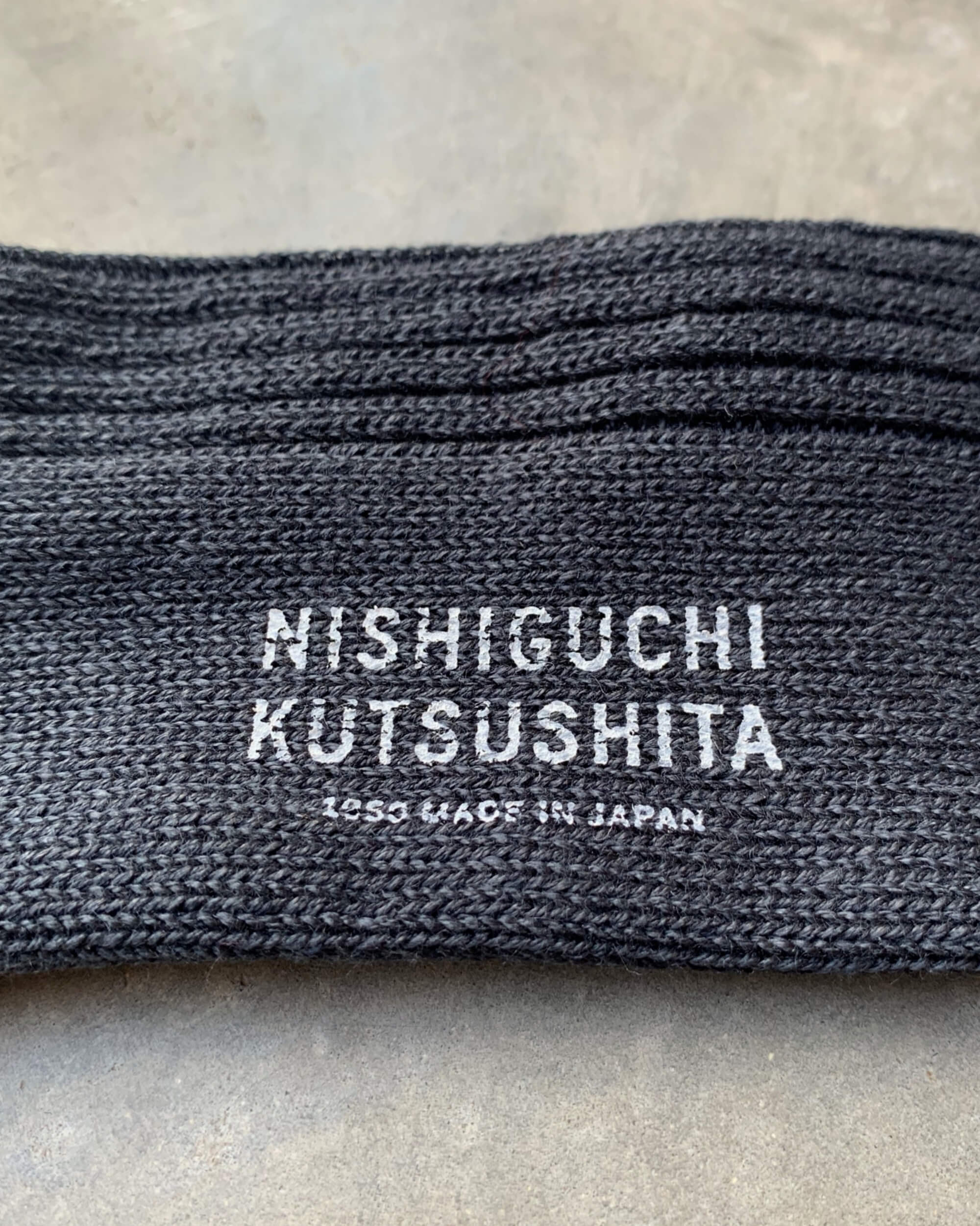 nishiguchi kutsushita : praha linen ribbed socks
